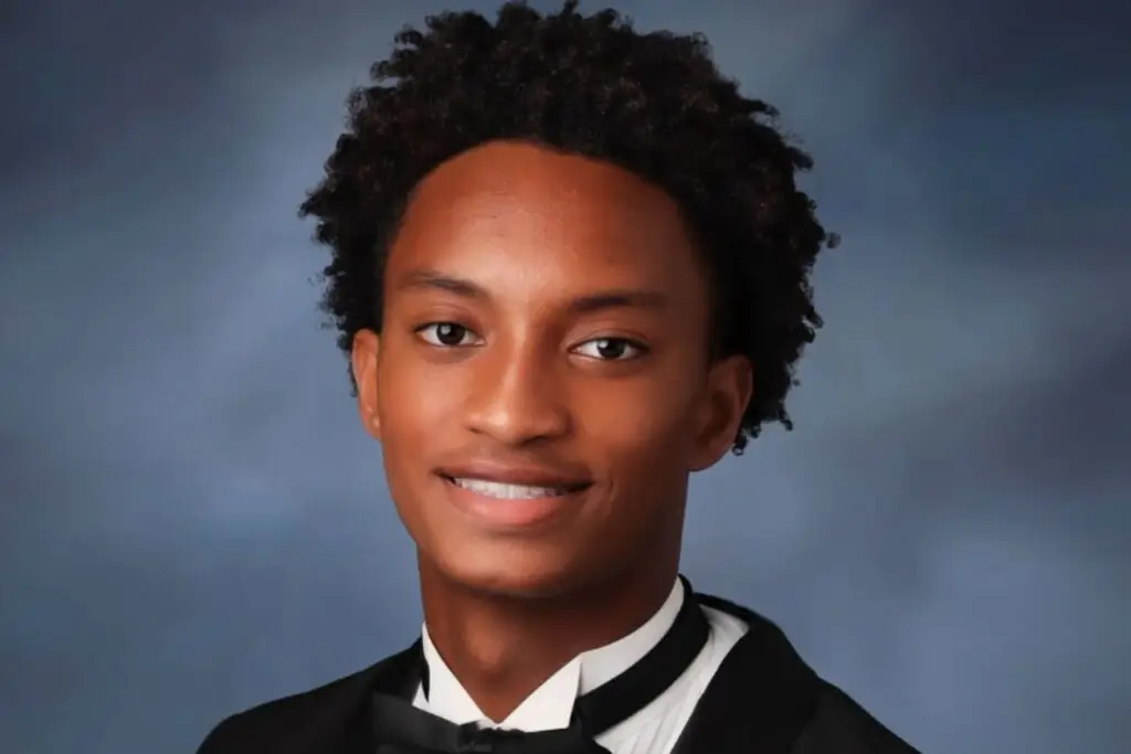 Nolan Wells in a senior photo